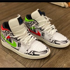 Jordan 1 mid “All over logos”